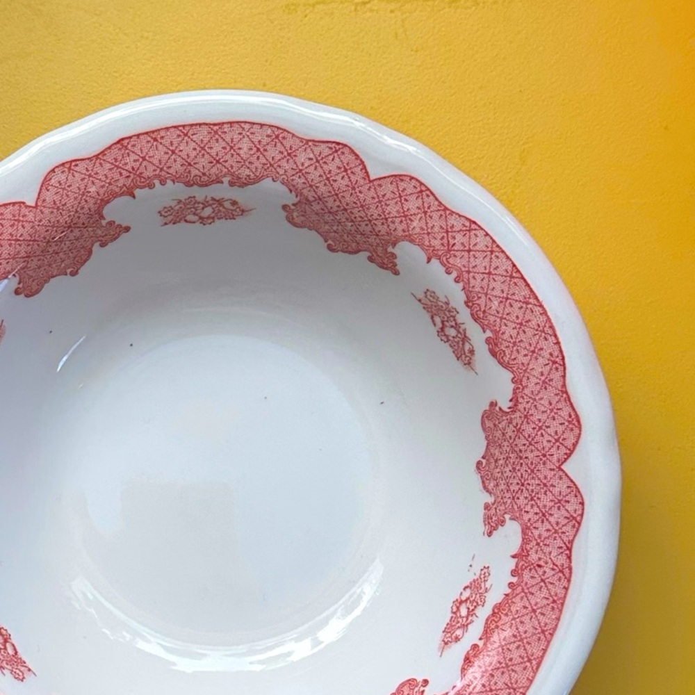 Vintage 1974 Restaurant Fruit Bowl from Shenango China
